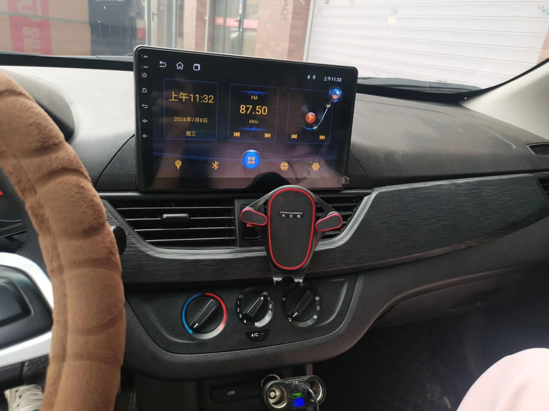 Baojun 310 2016 1.2L manual Comfort trim level — миниатюра 13