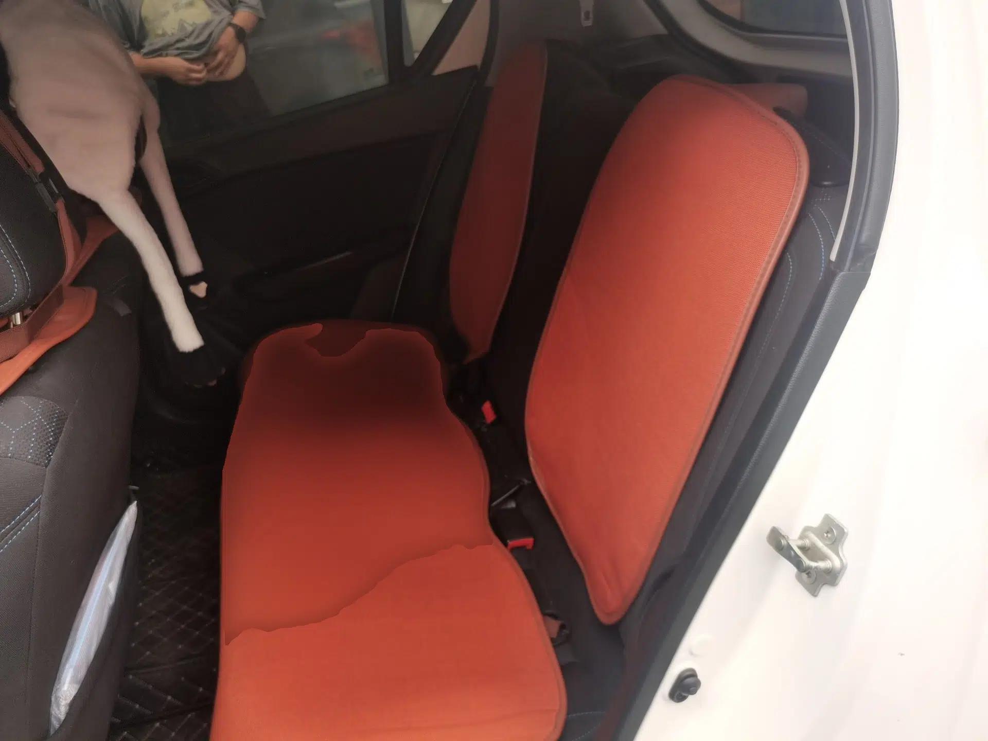 Baojun 310 2016 1.2L manual Comfort trim level — миниатюра 17
