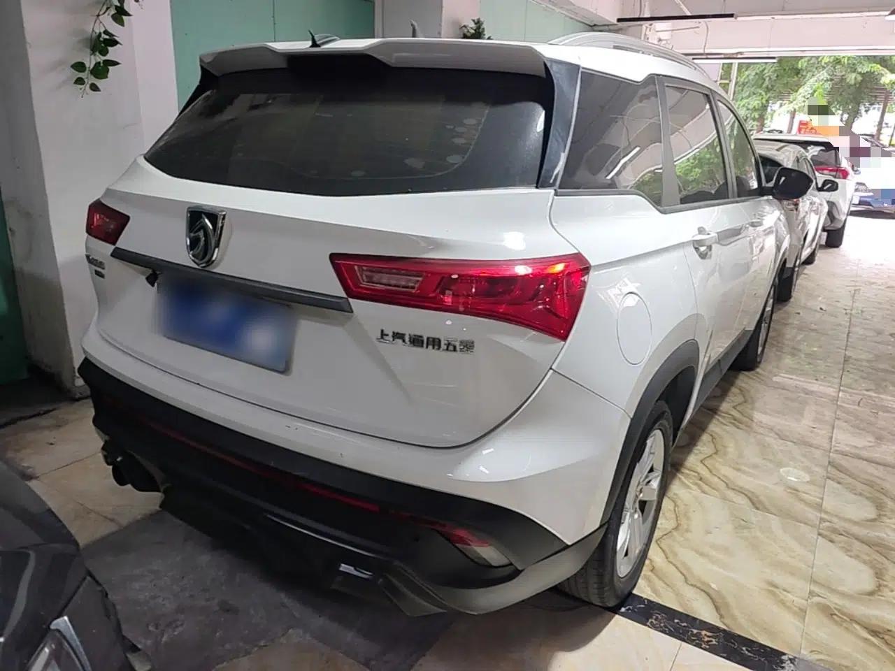 Baojun 530 2019 1.5T CVT Elite Model 7 Seats China V Emission Standard — миниатюра 6