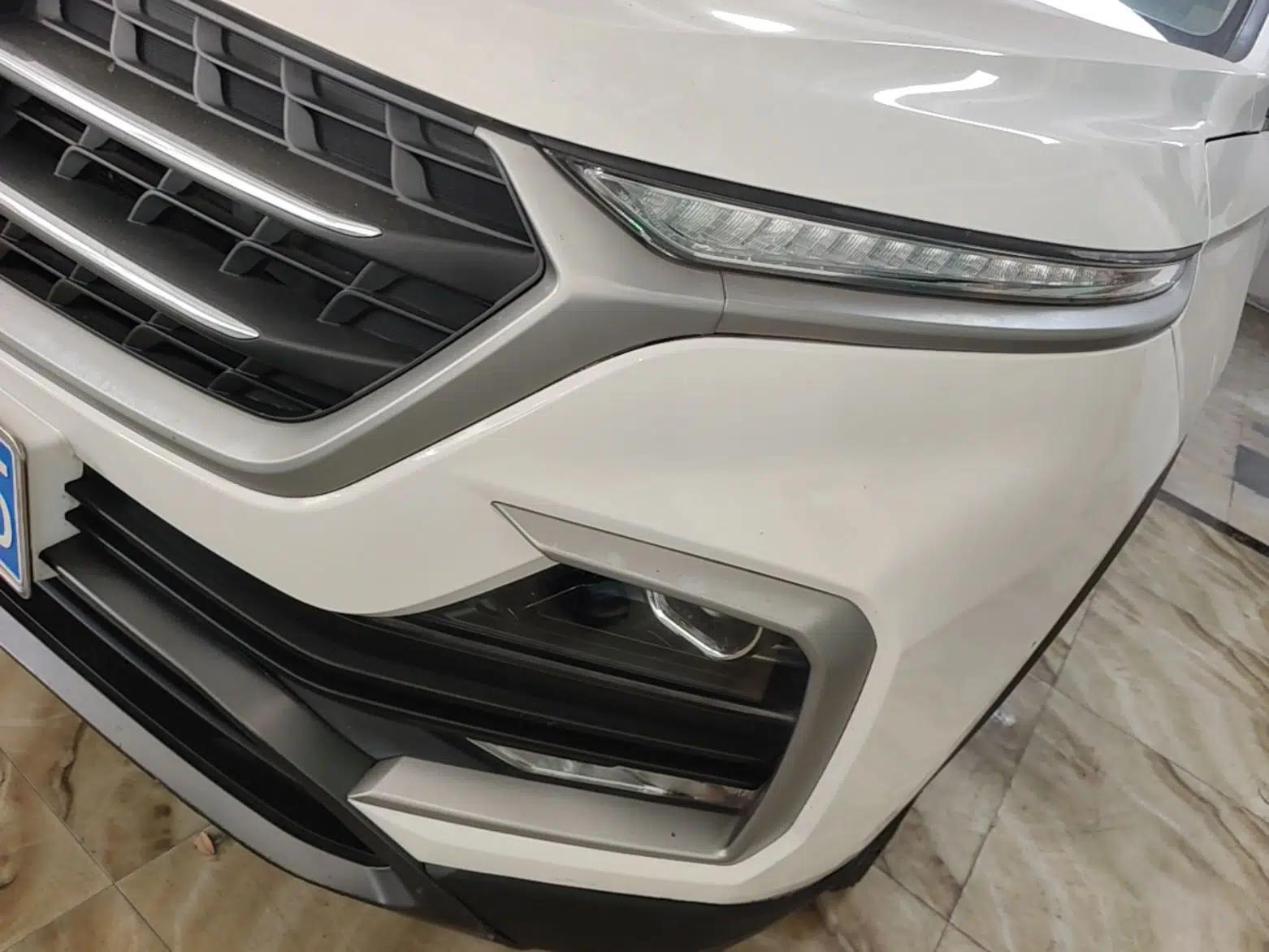 Baojun 530 2019 1.5T CVT Elite Model 7 Seats China V Emission Standard — миниатюра 8