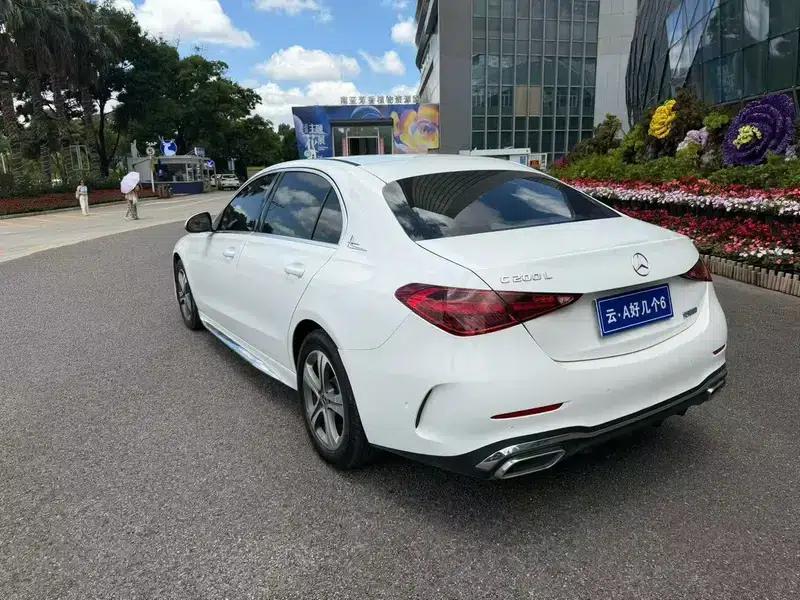Mercedes-Benz C-Class 2022 Facelift C 200 L Sport Edition — миниатюра 4