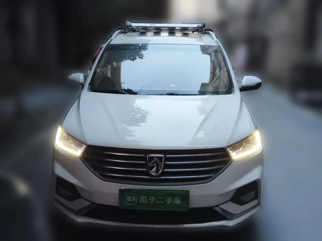 Baojun 360 2018 1.5L Automatic Luxury Version China V — миниатюра 2