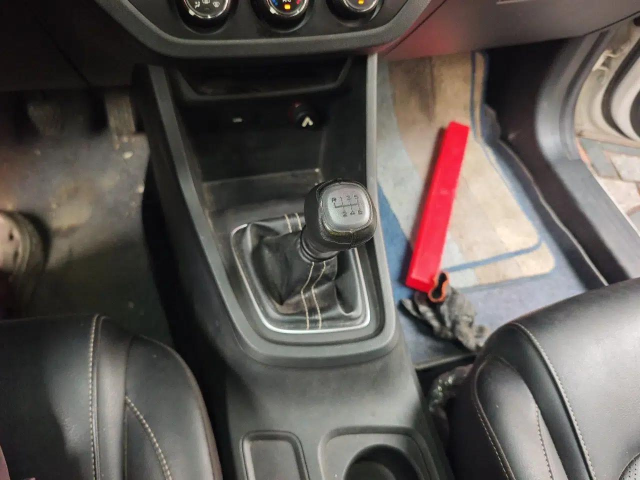 Baojun 360 2019 1.5L Manual Elite Version China VI — миниатюра 11