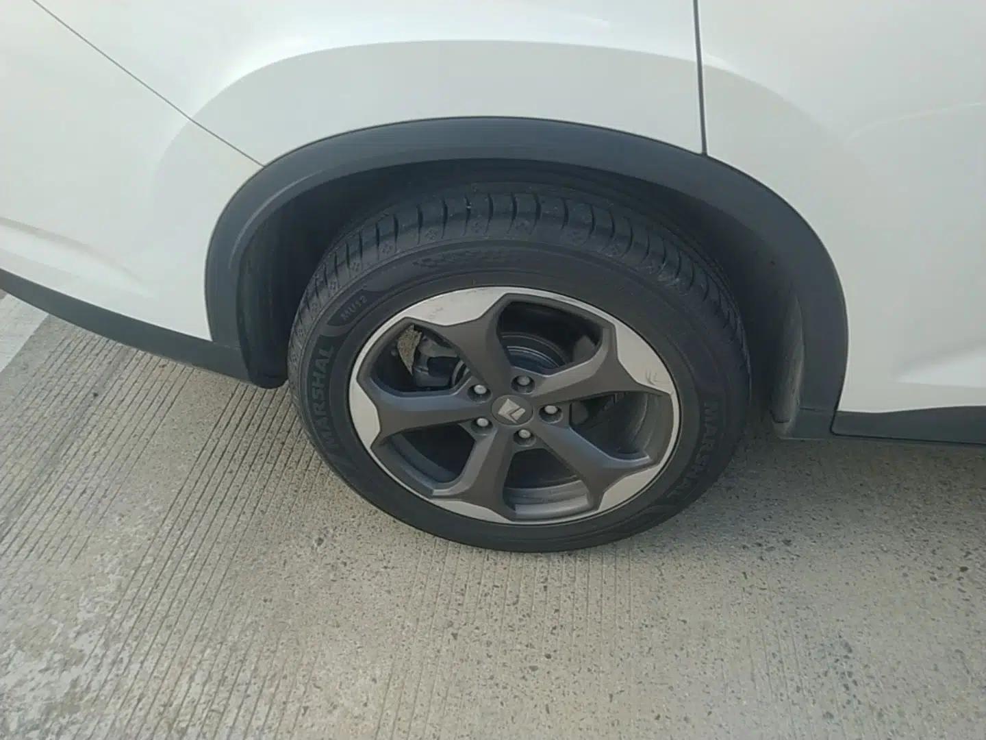 Baojun RM-5 2019 1.5T CVT 24-Hour Online Luxury Version 5 Seats — миниатюра 11
