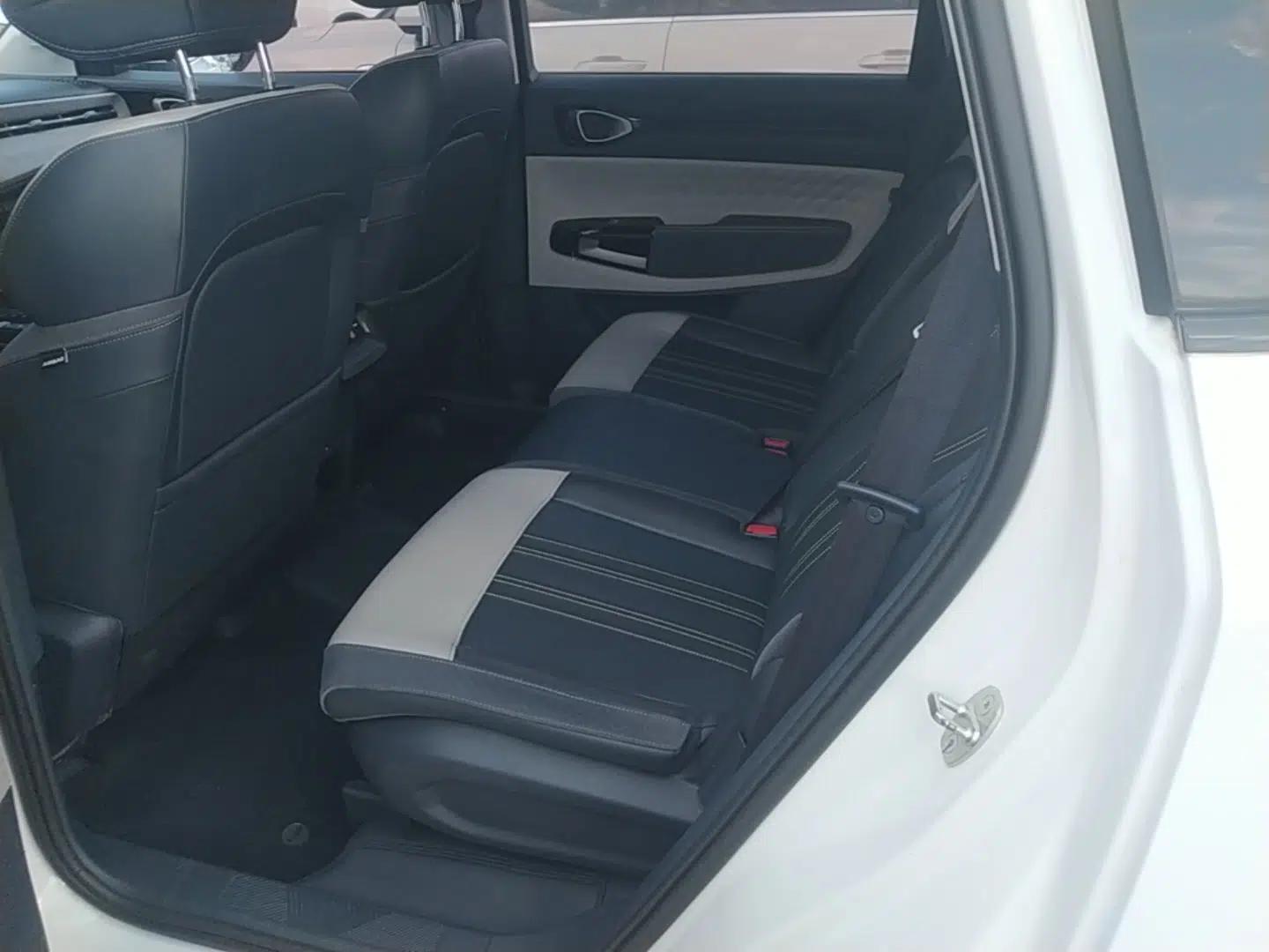 Baojun RM-5 2019 1.5T CVT 24-Hour Online Luxury Version 5 Seats — миниатюра 20
