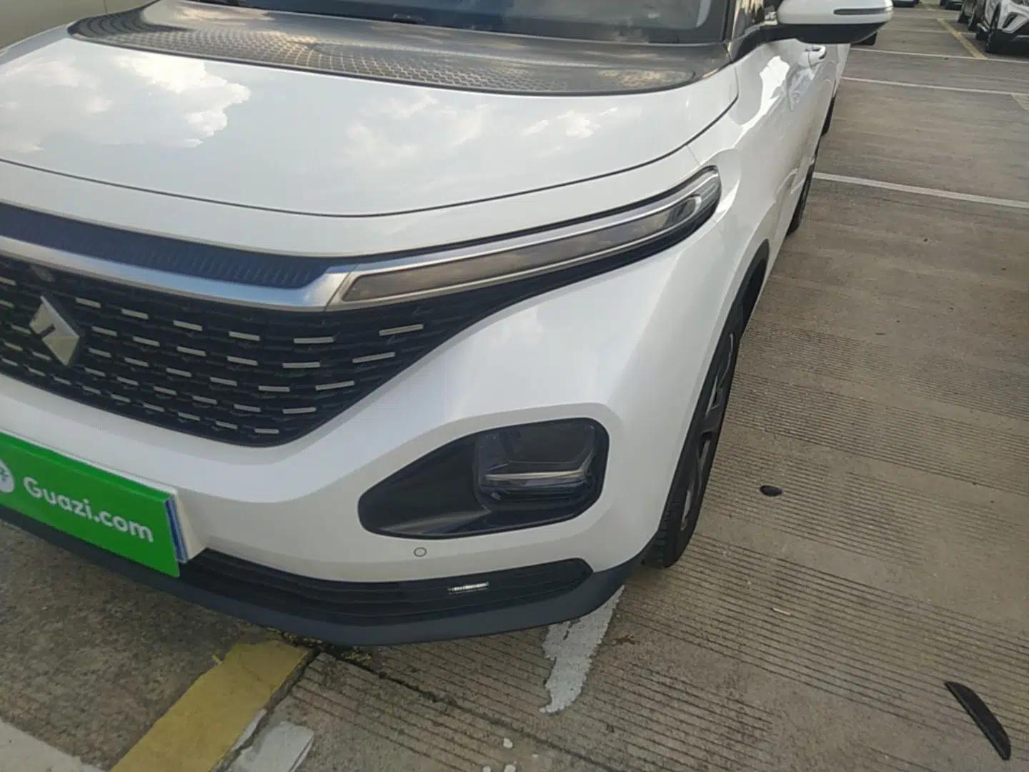 Baojun RM-5 2019 1.5T CVT 24-Hour Online Luxury Version 5 Seats — миниатюра 8