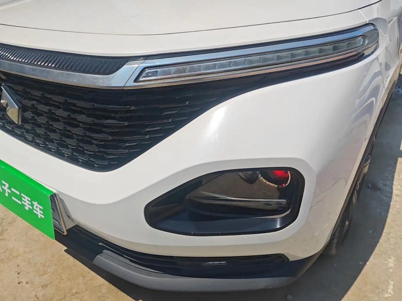 Baojun RM-5 2019 1.5T CVT Elite Version with 24-Hour Online Service 5 Seats — миниатюра 8