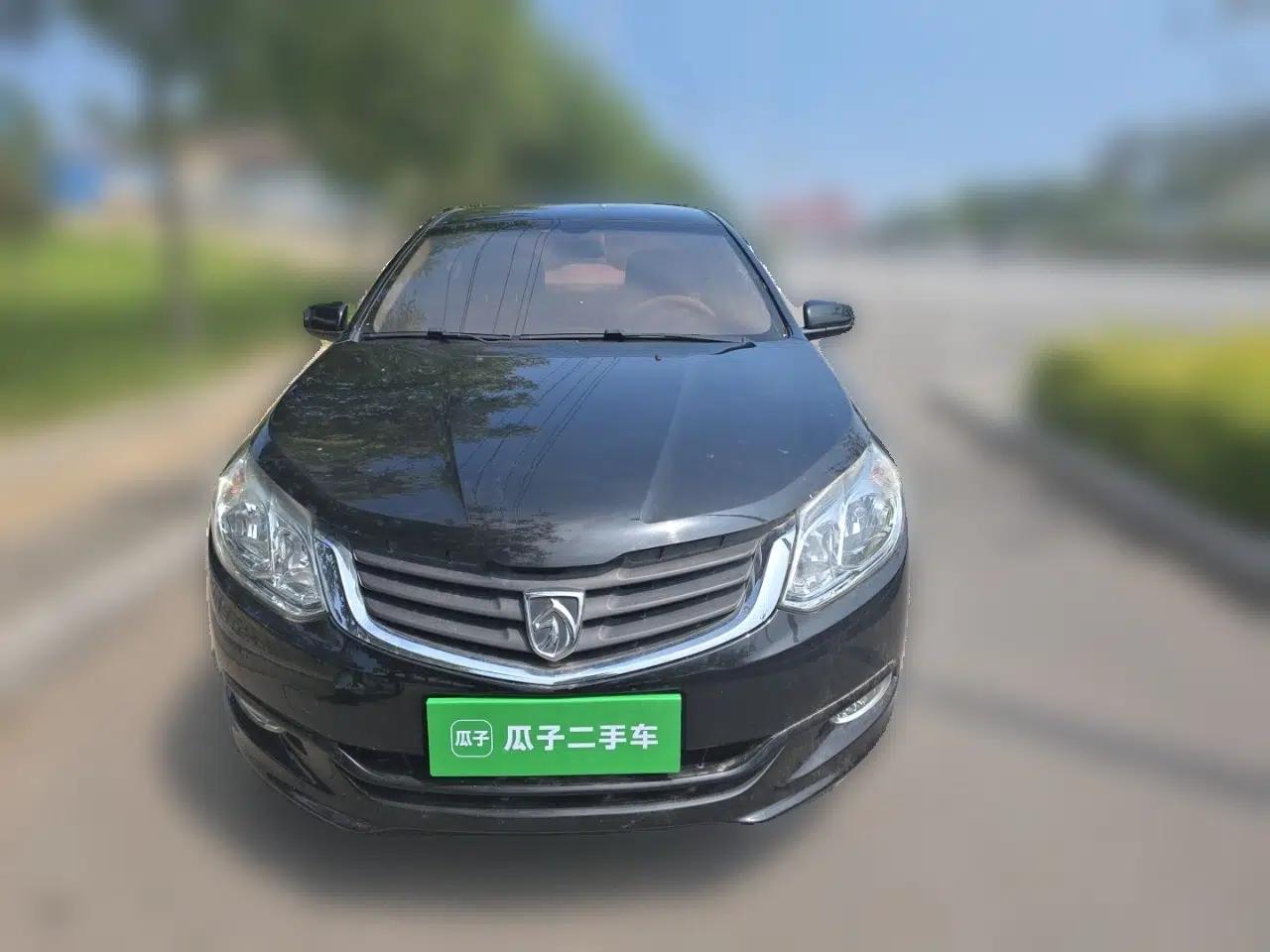 Baojun 630 2011 1.5L manual Comfort trim level — миниатюра 2