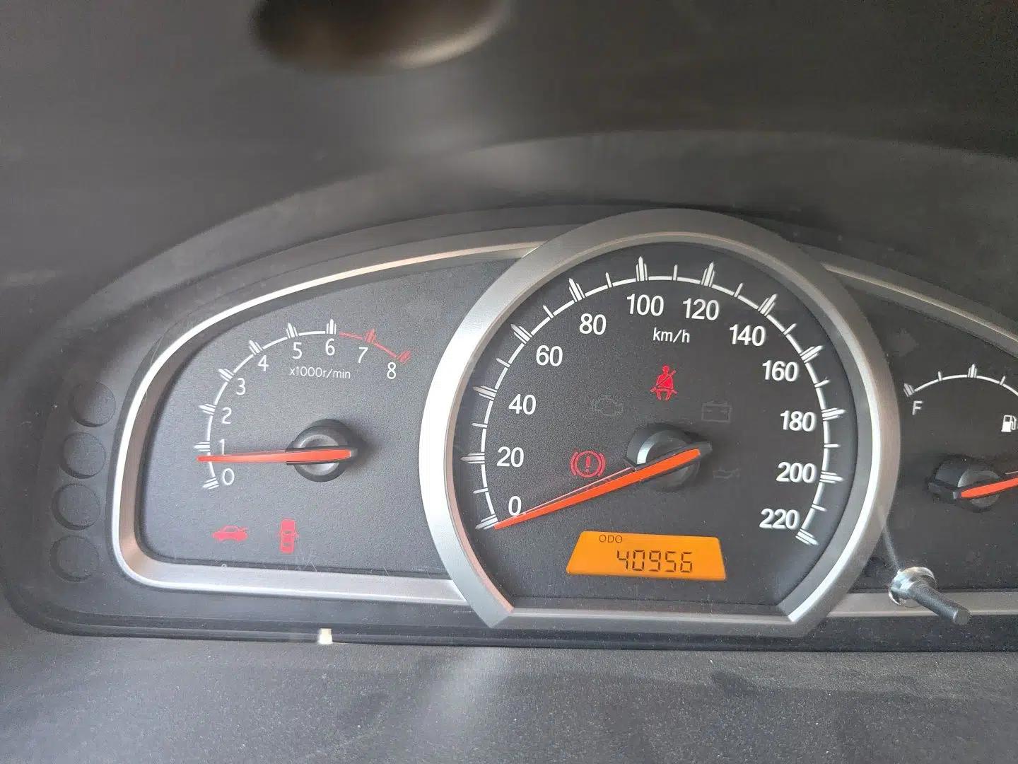 Baojun 630 2011 1.5L manual Comfort trim level — миниатюра 12