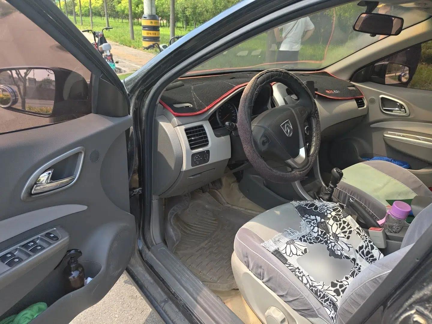 Baojun 630 2011 1.5L manual Comfort trim level — миниатюра 16