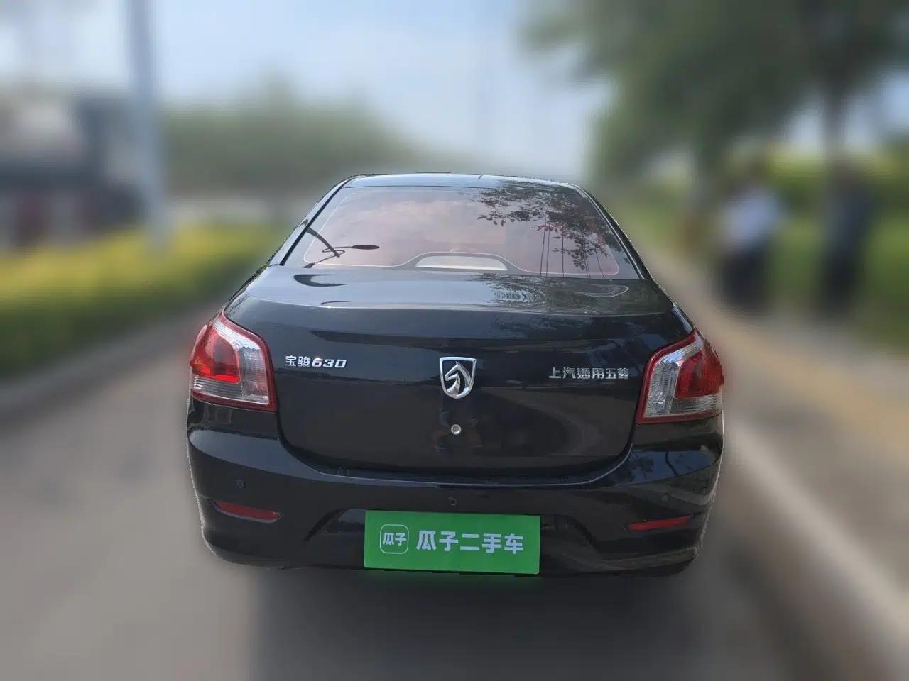 Baojun 630 2011 1.5L manual Comfort trim level — миниатюра 5