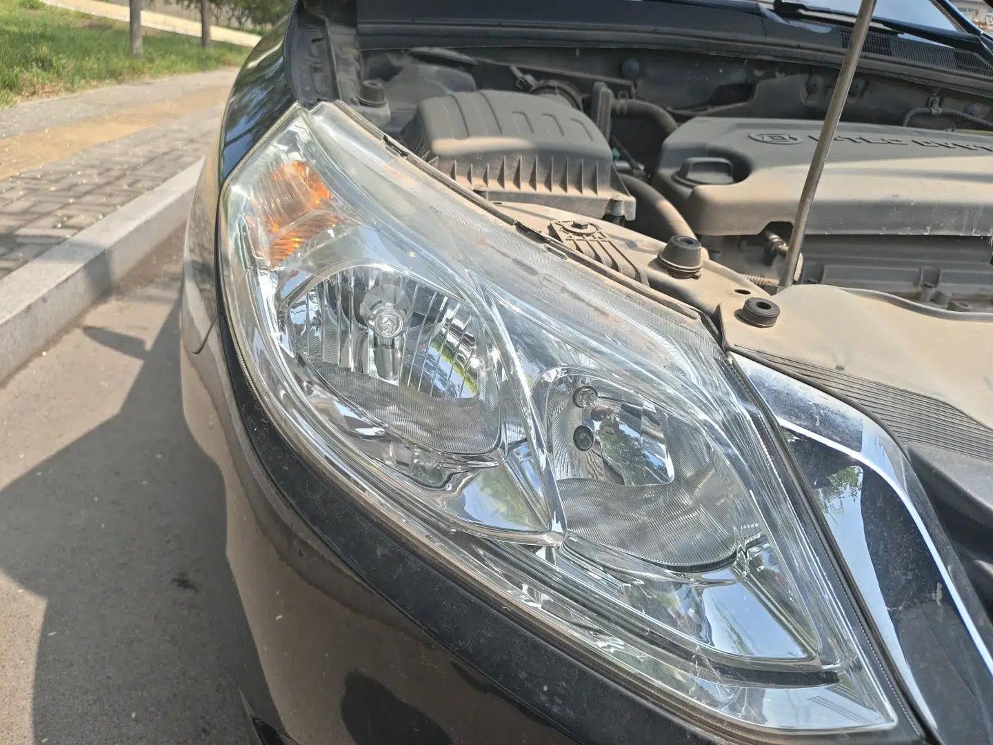 Baojun 630 2011 1.5L manual Comfort trim level — миниатюра 7