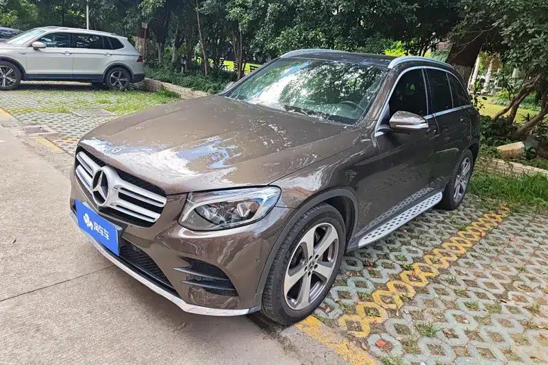 2017 Mercedes-Benz GLC 300 4MATIC Dynamic — миниатюра 1