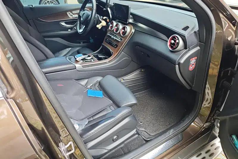2017 Mercedes-Benz GLC 300 4MATIC Dynamic — миниатюра 8