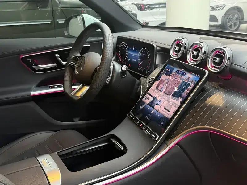 2025 Mercedes-Benz GLC 300 L 4MATIC Dynamic 5-seater — миниатюра 12