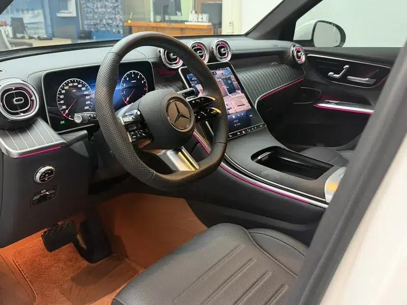 2025 Mercedes-Benz GLC 300 L 4MATIC Dynamic 5-seater — миниатюра 16