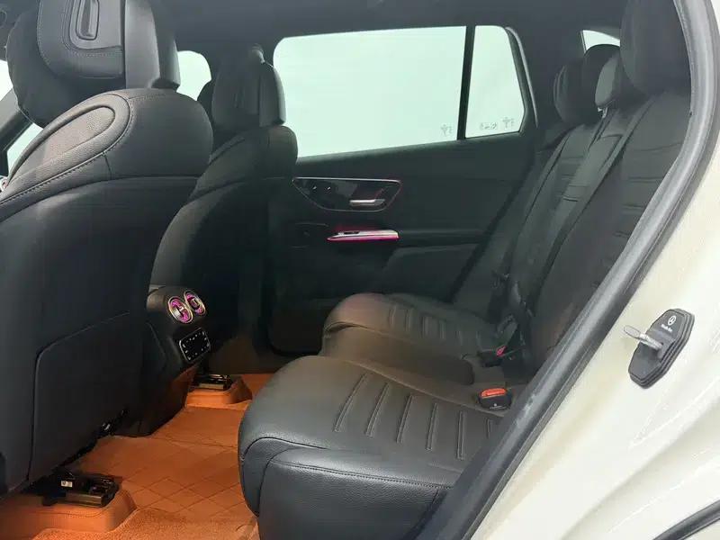 2025 Mercedes-Benz GLC 300 L 4MATIC Dynamic 5-seater — миниатюра 17