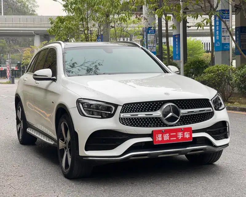 2022 Mercedes-Benz GLC 300 L 4MATIC Dynamic Edition — миниатюра 3