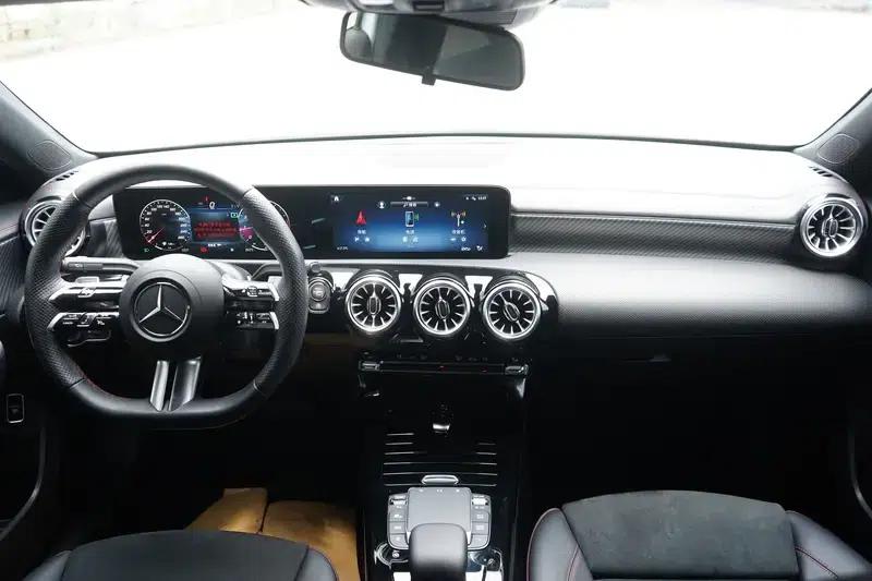 2024 Mercedes-Benz A-Class A 200 L Dynamic Edition — миниатюра 13