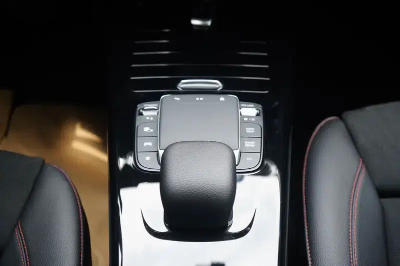2024 Mercedes-Benz A-Class A 200 L Dynamic Edition — миниатюра 16