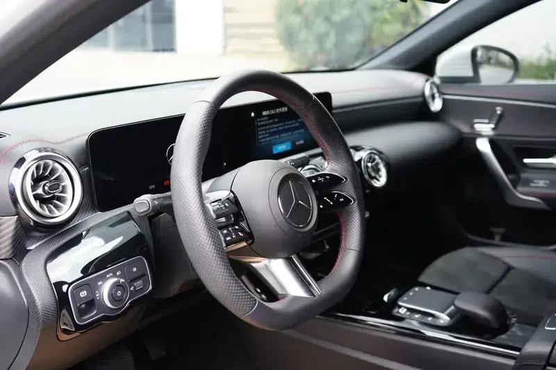 2024 Mercedes-Benz A-Class A 200 L Dynamic Edition — миниатюра 18