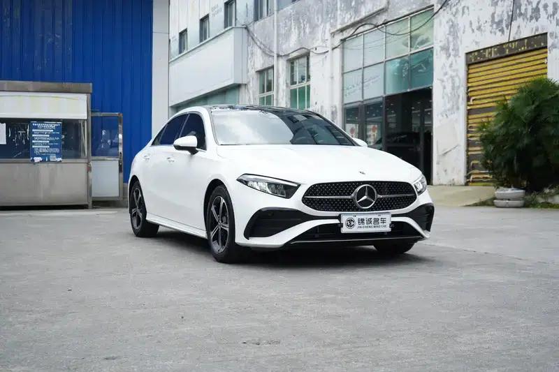 2024 Mercedes-Benz A-Class A 200 L Dynamic Edition — миниатюра 3