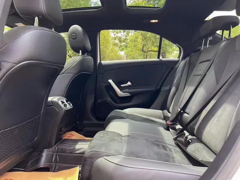 Mercedes-Benz A-Class 2021 A 200 L Sport Sedan Fashion Edition — миниатюра 16