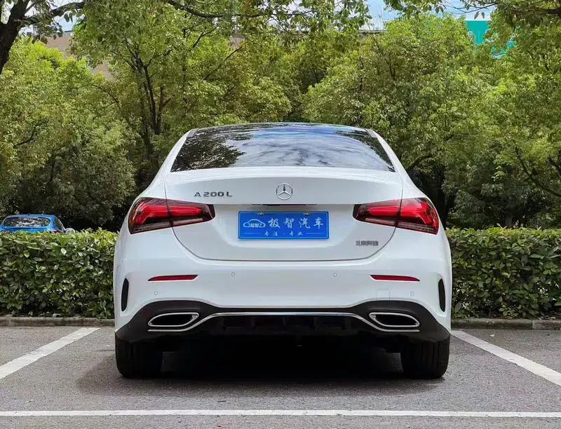 Mercedes-Benz A-Class 2021 A 200 L Sport Sedan Fashion Edition — миниатюра 6