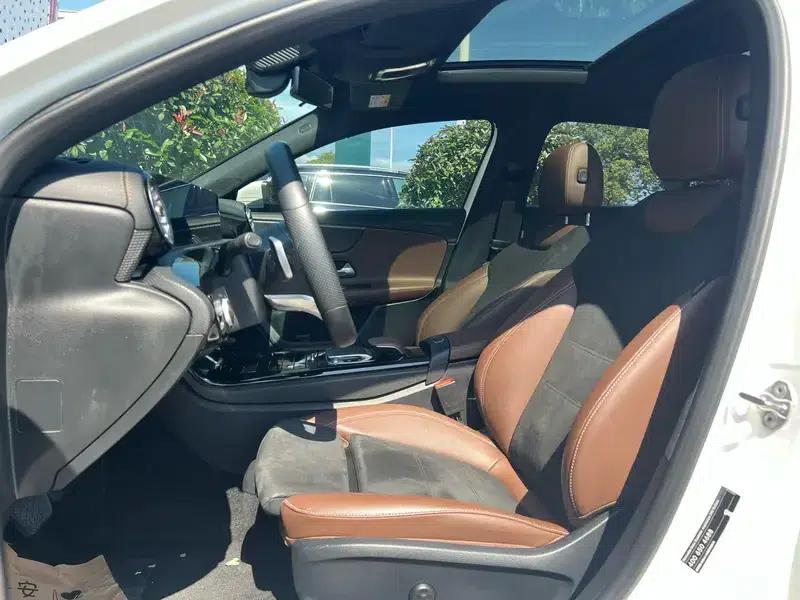 Mercedes-Benz A-Class 2020 A 200 L Sport Sedan — миниатюра 11