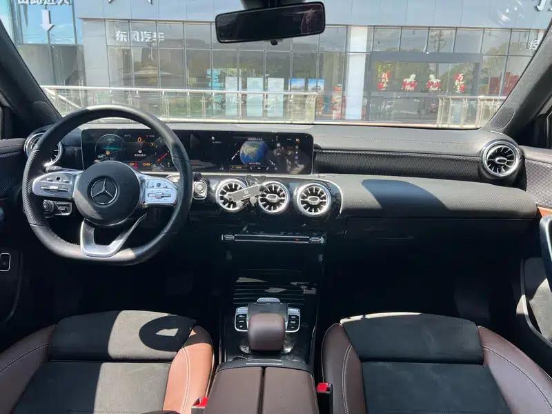 Mercedes-Benz A-Class 2020 A 200 L Sport Sedan — миниатюра 9