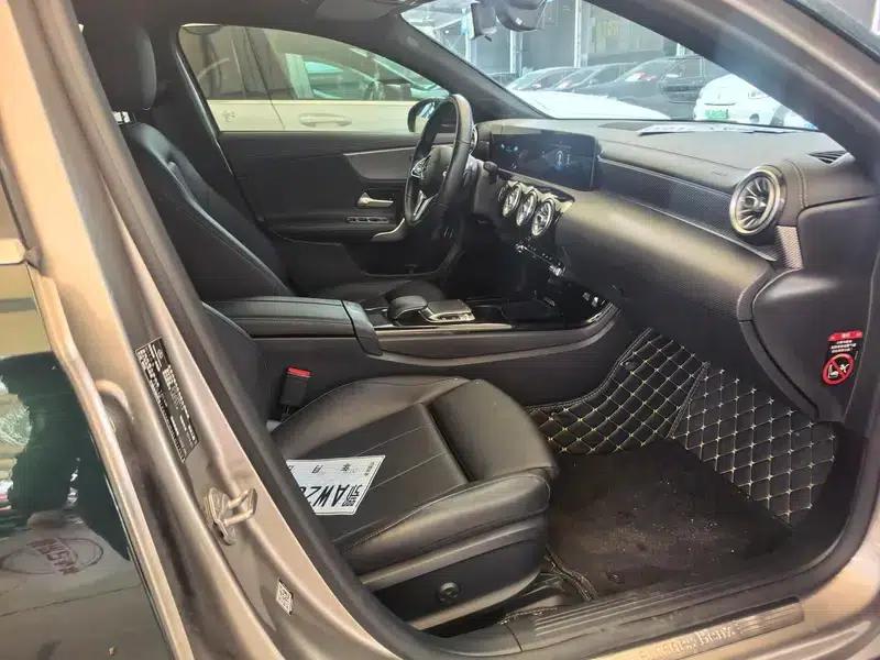 2019 Mercedes-Benz A-Class A 200 L — миниатюра 5