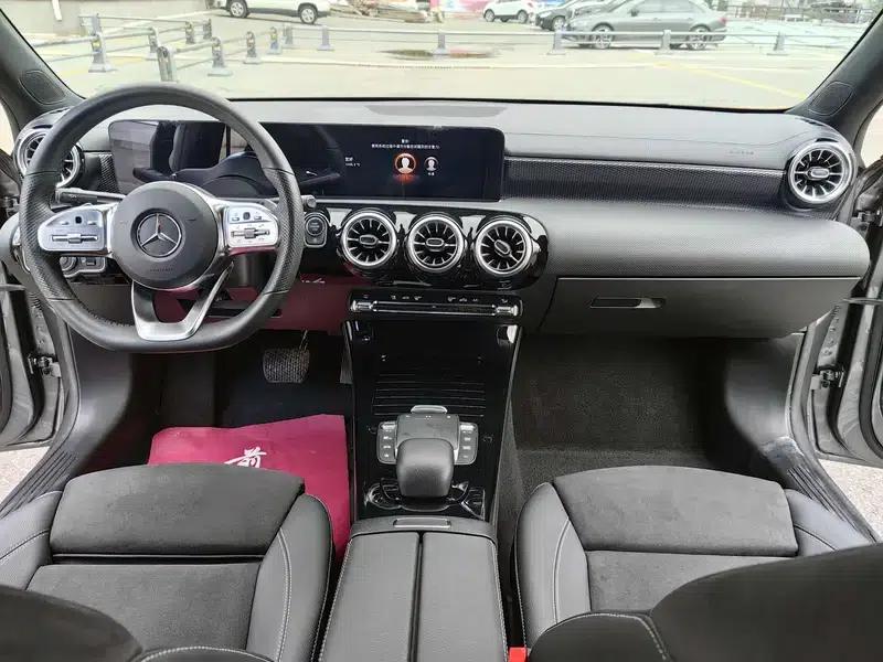 Mercedes-Benz A-Class 2021 A 200 L Sport Sedan Fashion Edition — миниатюра 12