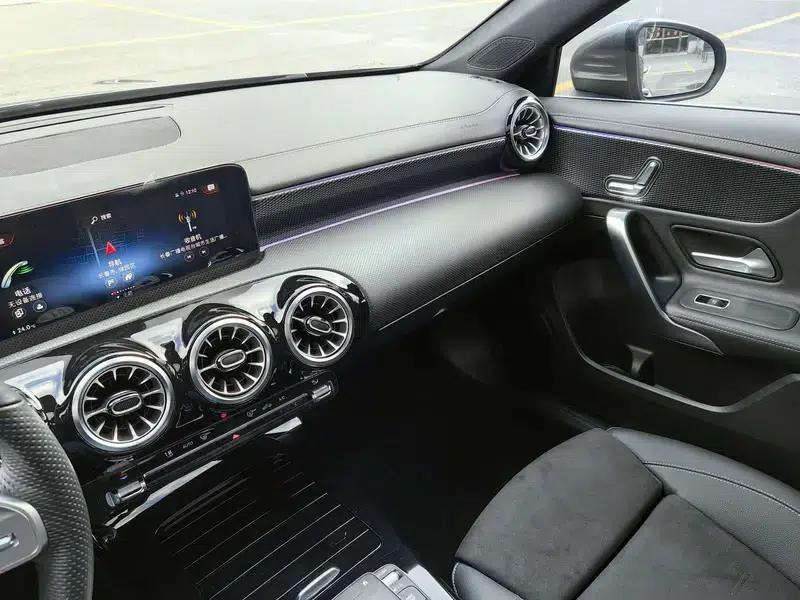 Mercedes-Benz A-Class 2021 A 200 L Sport Sedan Fashion Edition — миниатюра 16