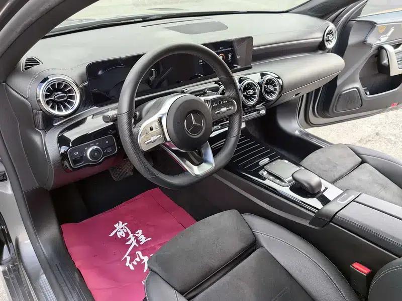 Mercedes-Benz A-Class 2021 A 200 L Sport Sedan Fashion Edition — миниатюра 18
