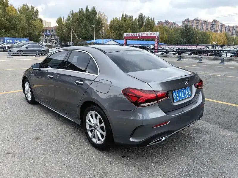 Mercedes-Benz A-Class 2021 A 200 L Sport Sedan Fashion Edition — миниатюра 5