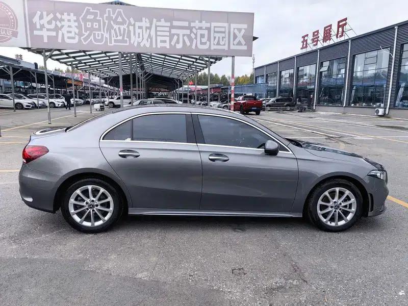 Mercedes-Benz A-Class 2021 A 200 L Sport Sedan Fashion Edition — миниатюра 7