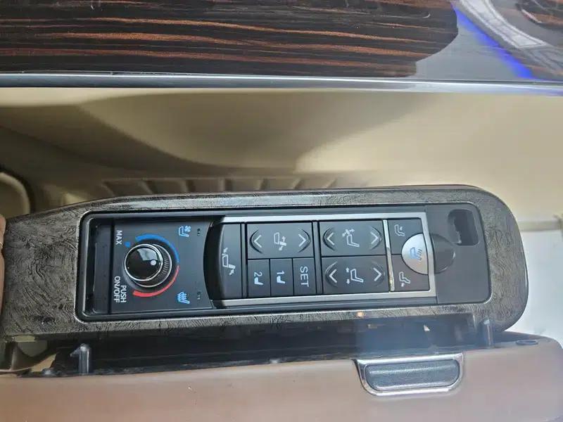 Vito 2023 2.0T Elite Edition 7-seater — миниатюра 9