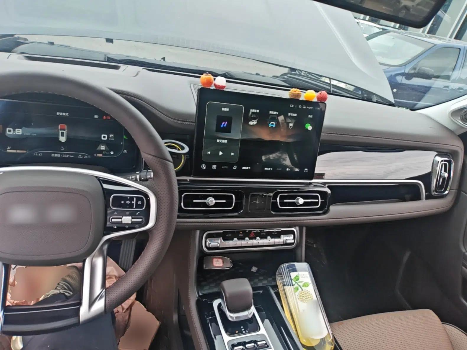 BAIC Off-Road BJ60 2022 2.0T Version 11 Seven Seats — миниатюра 12