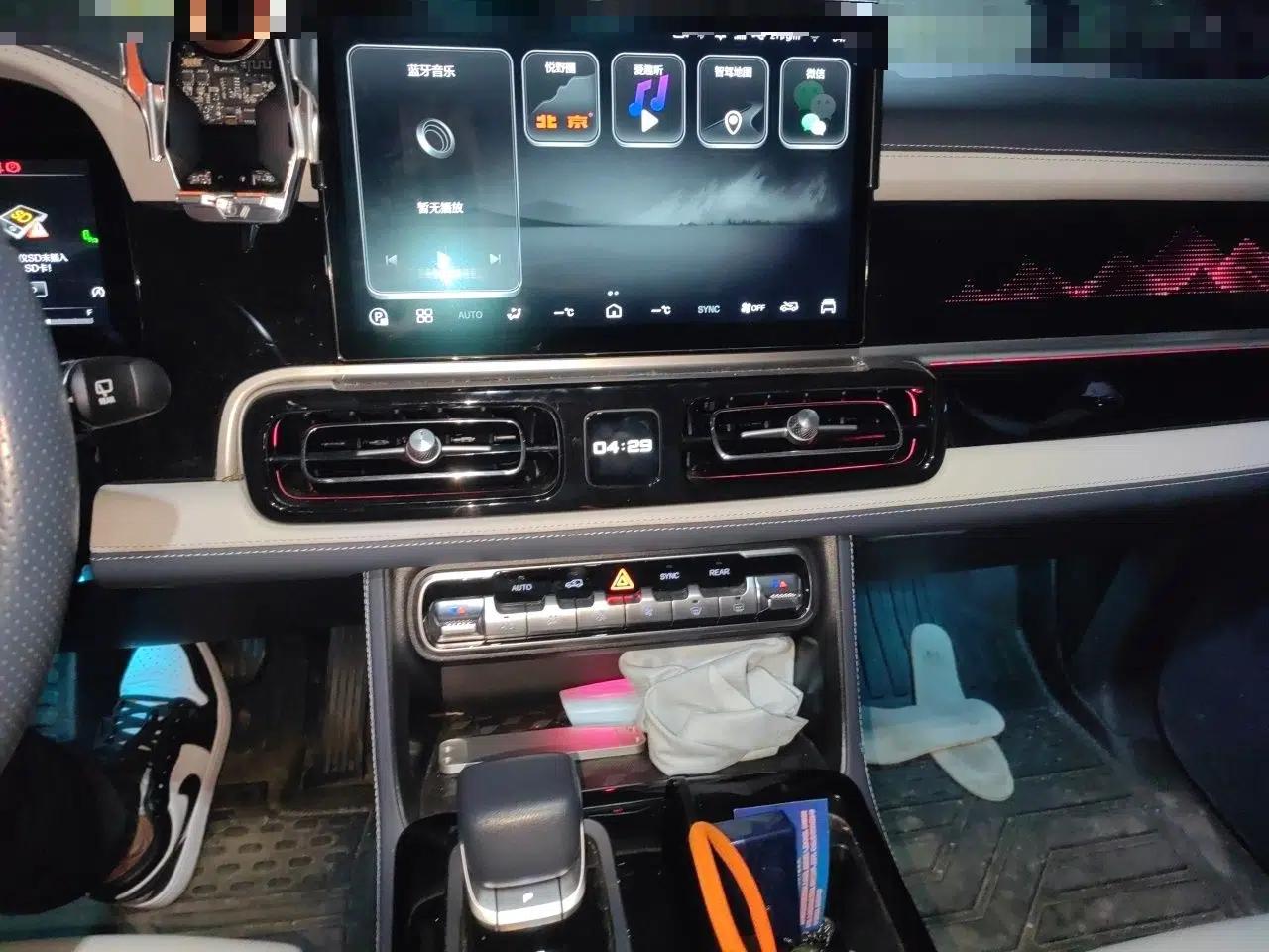 BAIC Off-Road BJ60 2022 2.0T Version 11 Five Seats — миниатюра 13