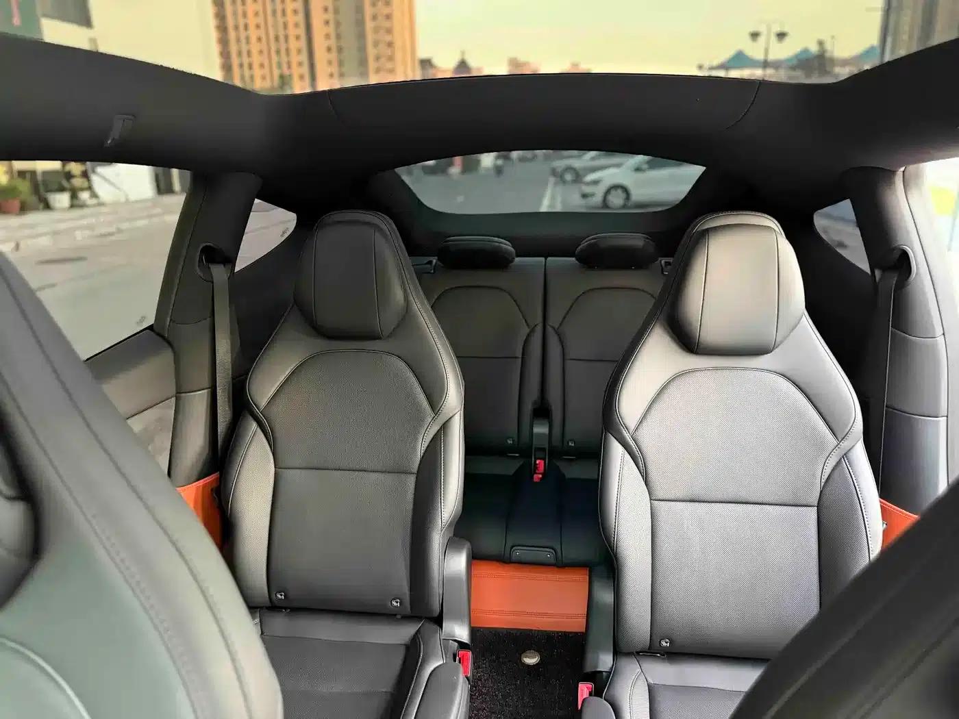 Model Y L 2025 Long Range All-Wheel Drive — миниатюра 6