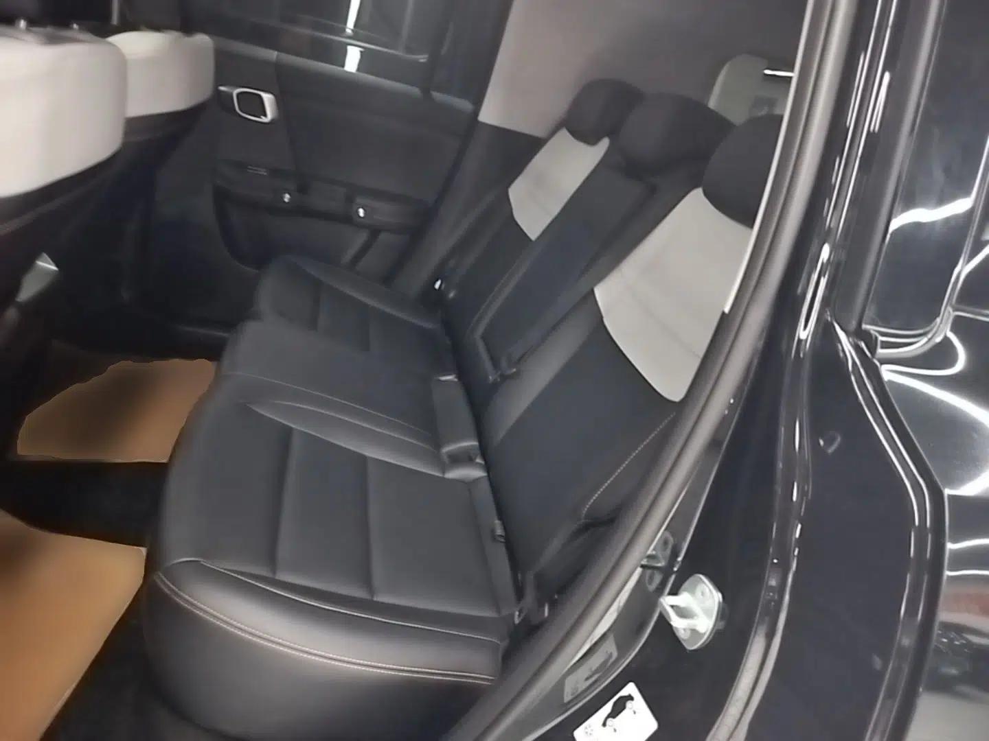 BAIC Off-Road BJ30 2024 1.5T Light Wilderness Pro Edition — миниатюра 20