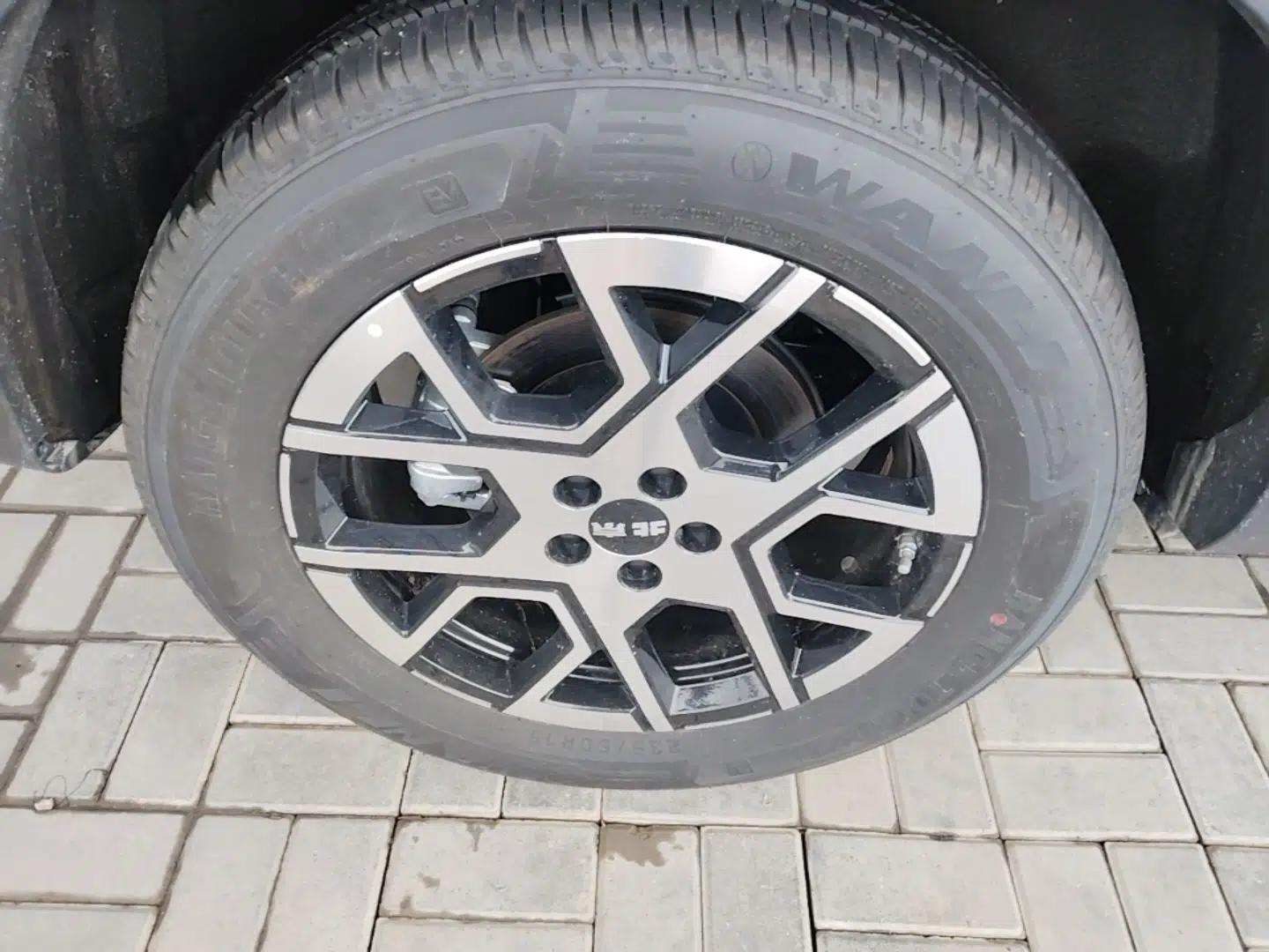 BAIC Off-Road BJ30 2026 Model Traveler 1.5T Hybrid Standard Version — миниатюра 11