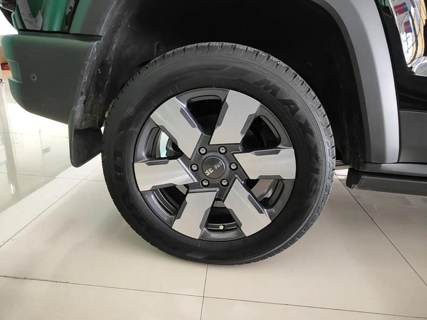 BAIC Off-Road BJ40 Electric Drive 2025 Advanced Edition — миниатюра 11