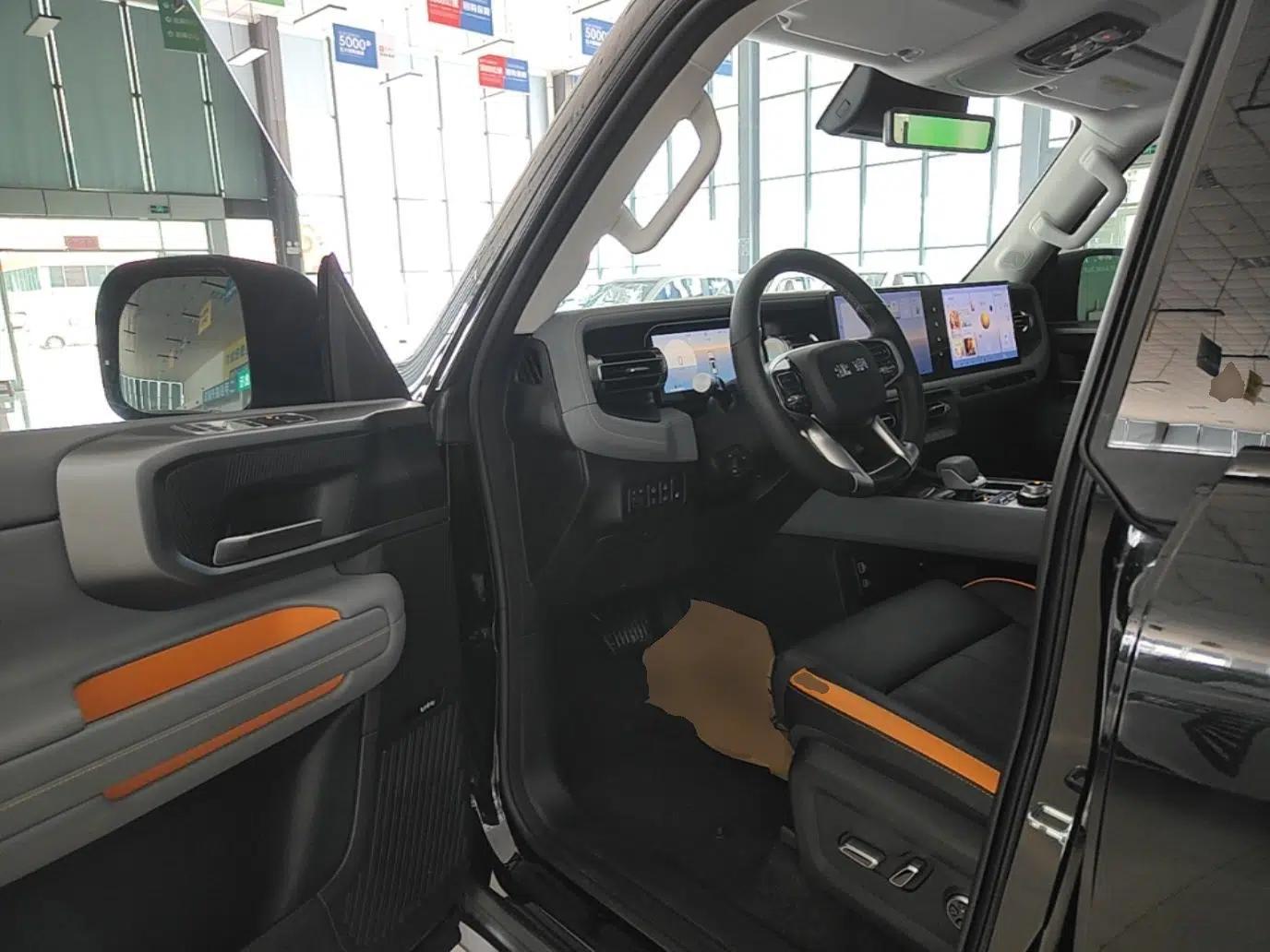 BAIC Off-Road BJ40 Electric Drive 2025 Advanced Edition — миниатюра 18