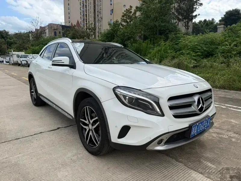 2015 Mercedes-Benz GLA 220 4MATIC Luxury — миниатюра 3