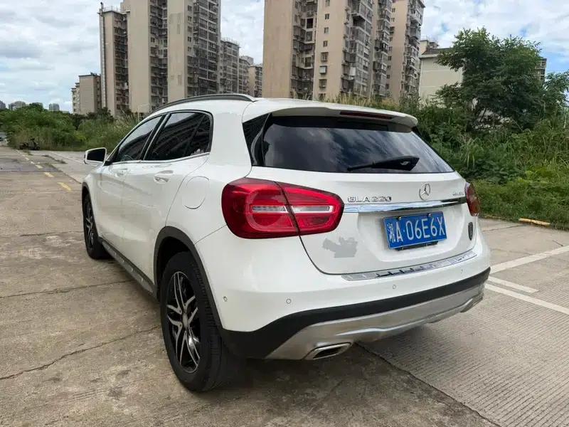 2015 Mercedes-Benz GLA 220 4MATIC Luxury — миниатюра 4