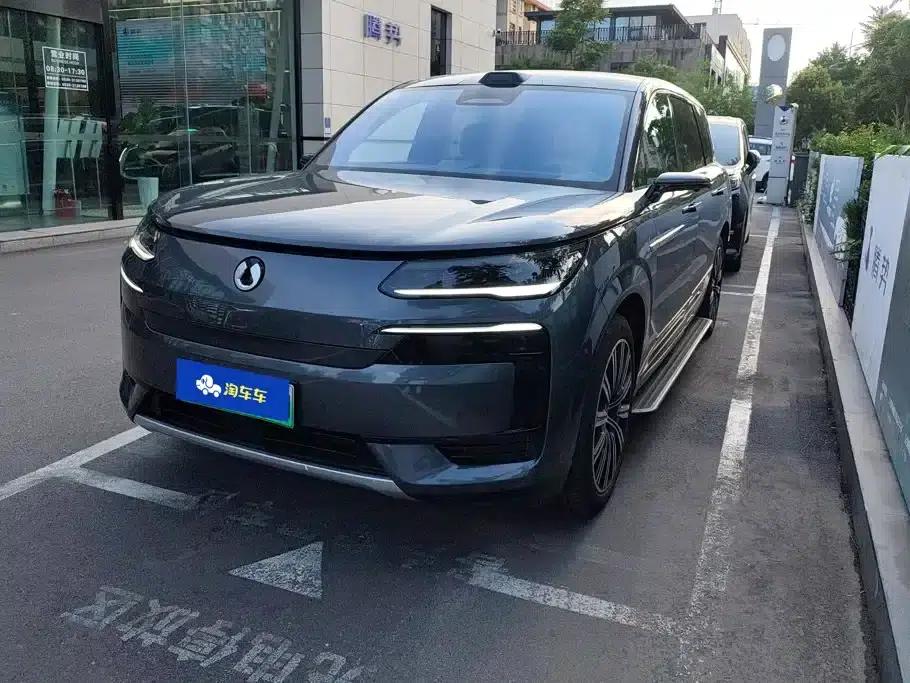 Denza N9 2025 Flagship Edition — миниатюра 1