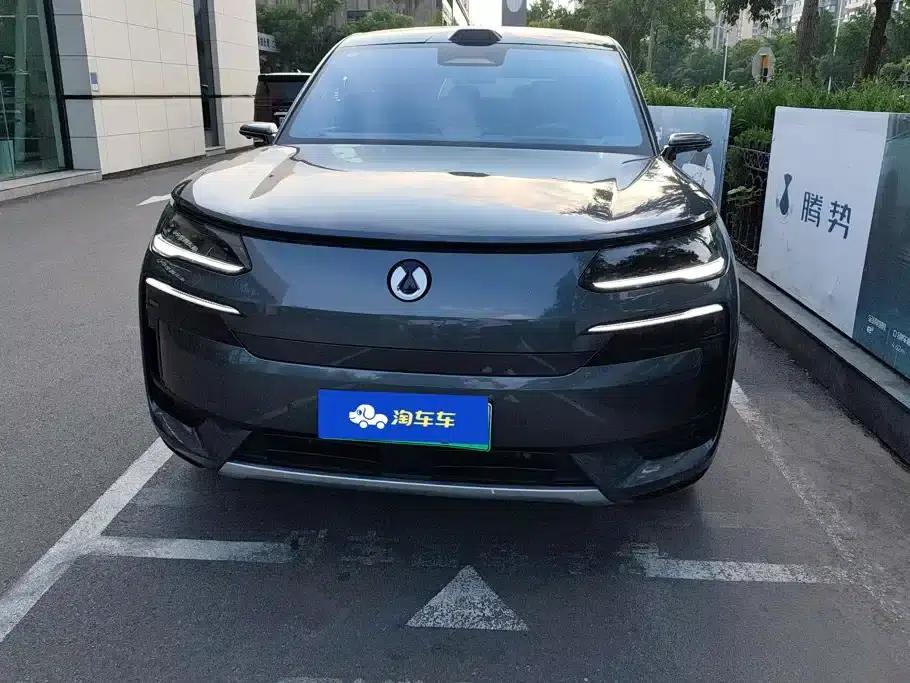 Denza N9 2025 Flagship Edition — миниатюра 2