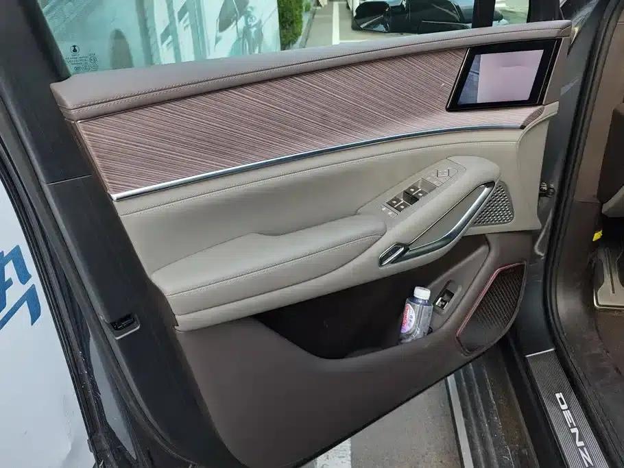Denza N9 2025 Flagship Edition — миниатюра 7