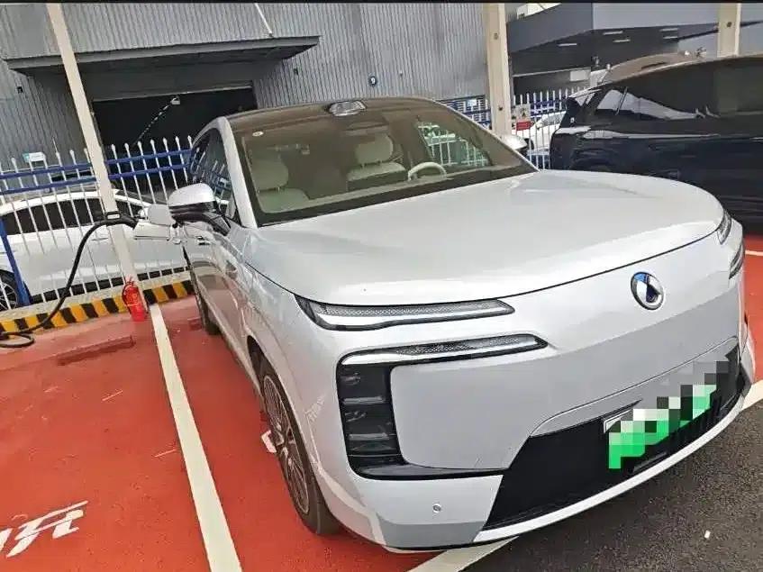 Denza N8L 2025 Flagship Edition — миниатюра 2